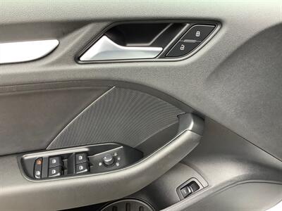 2015 Audi A3 2.0T quattro Premium - Photo 11 - Crest Hill, IL 60403