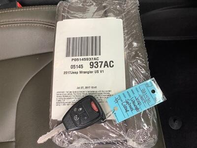 2017 Jeep Wrangler Sahara - Photo 38 - Crest Hill, IL 60403