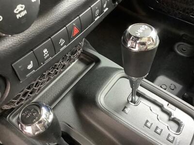 2017 Jeep Wrangler Sahara - Photo 17 - Crest Hill, IL 60403