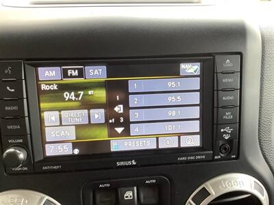 2017 Jeep Wrangler Sahara - Photo 24 - Crest Hill, IL 60403