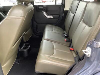 2017 Jeep Wrangler Sahara - Photo 27 - Crest Hill, IL 60403