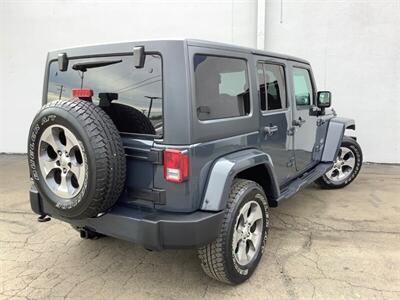 2017 Jeep Wrangler Sahara - Photo 8 - Crest Hill, IL 60403