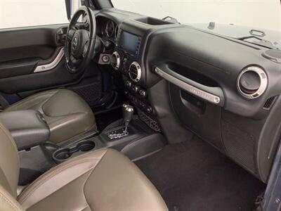 2017 Jeep Wrangler Sahara - Photo 36 - Crest Hill, IL 60403