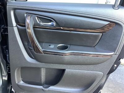 2014 GMC Acadia Denali - Photo 33 - Crest Hill, IL 60403