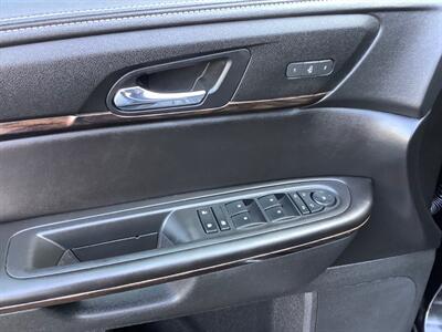 2014 GMC Acadia Denali - Photo 13 - Crest Hill, IL 60403