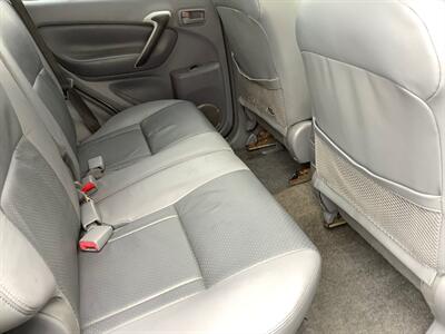 2001 Toyota RAV4   - Photo 18 - Crest Hill, IL 60403