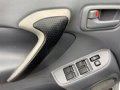 2001 Toyota RAV4   - Photo 9 - Crest Hill, IL 60403
