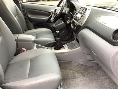 2001 Toyota RAV4   - Photo 21 - Crest Hill, IL 60403
