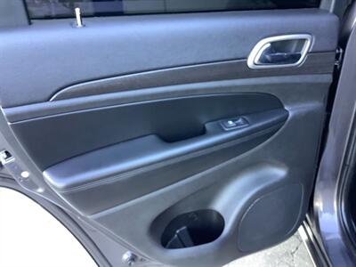 2017 Jeep Grand Cherokee Altitude   - Photo 29 - Crest Hill, IL 60403