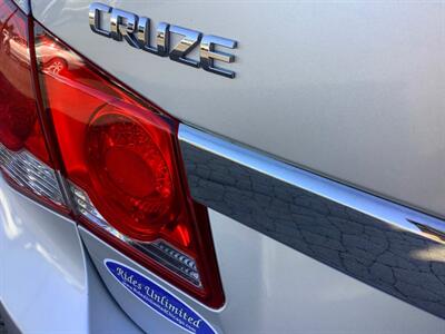 2014 Chevrolet Cruze 2LT Auto   - Photo 38 - Crest Hill, IL 60403