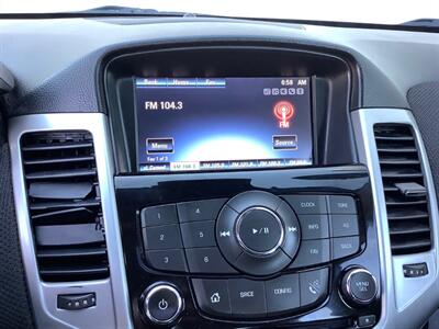 2014 Chevrolet Cruze 2LT Auto   - Photo 19 - Crest Hill, IL 60403