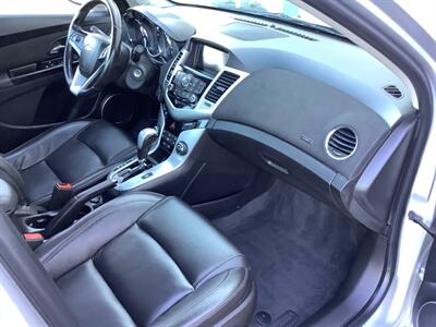 2014 Chevrolet Cruze 2LT Auto   - Photo 32 - Crest Hill, IL 60403