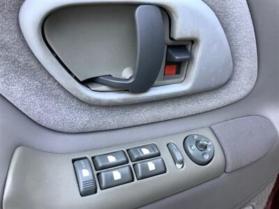 1999 Chevrolet Suburban K1500 LT - Photo 14 - Crest Hill, IL 60403