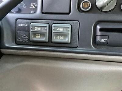 1999 Chevrolet Suburban K1500 LT - Photo 17 - Crest Hill, IL 60403