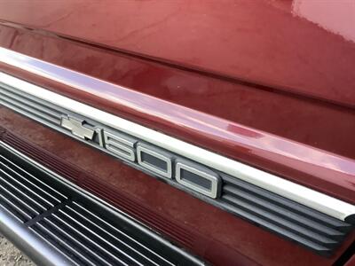 1999 Chevrolet Suburban K1500   - Photo 38 - Crest Hill, IL 60403