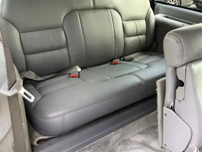 1999 Chevrolet Suburban K1500   - Photo 27 - Crest Hill, IL 60403