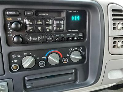 1999 Chevrolet Suburban K1500   - Photo 17 - Crest Hill, IL 60403
