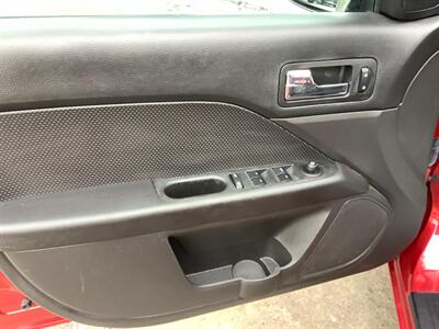 2008 Ford Fusion V6 SE - Photo 10 - Crest Hill, IL 60403
