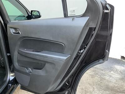 2017 Chevrolet Equinox Premier   - Photo 26 - Crest Hill, IL 60403