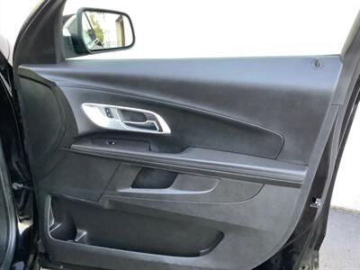 2017 Chevrolet Equinox Premier   - Photo 28 - Crest Hill, IL 60403