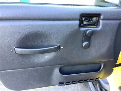 2004 Jeep Wrangler X   - Photo 10 - Crest Hill, IL 60403