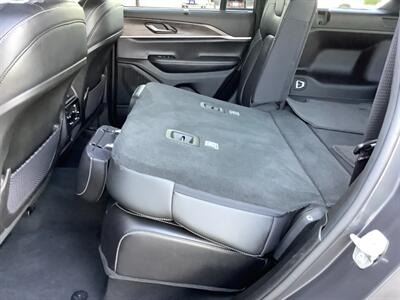 2024 Jeep Grand Cherokee Limited - Photo 42 - Crest Hill, IL 60403