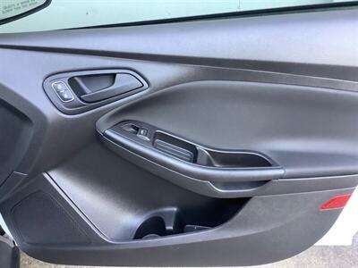 2017 Ford Focus S   - Photo 25 - Crest Hill, IL 60403