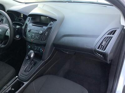 2017 Ford Focus S   - Photo 29 - Crest Hill, IL 60403