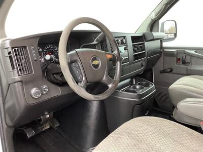 2013 Chevrolet Express 3500   - Photo 13 - Crest Hill, IL 60403