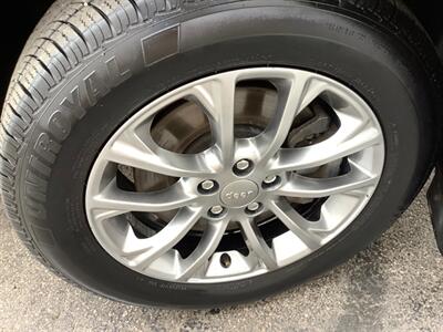 2019 Jeep Cherokee Latitude Plus   - Photo 51 - Crest Hill, IL 60403
