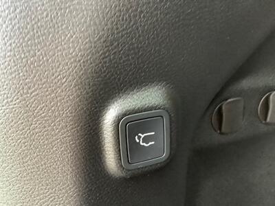 2019 Jeep Cherokee Latitude Plus   - Photo 50 - Crest Hill, IL 60403