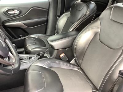 2019 Jeep Cherokee Latitude Plus   - Photo 36 - Crest Hill, IL 60403