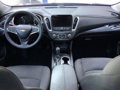 2017 Chevrolet Malibu LT   - Photo 32 - Crest Hill, IL 60403