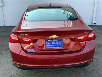 2017 Chevrolet Malibu LT   - Photo 5 - Crest Hill, IL 60403