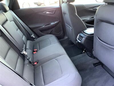 2017 Chevrolet Malibu LT   - Photo 26 - Crest Hill, IL 60403