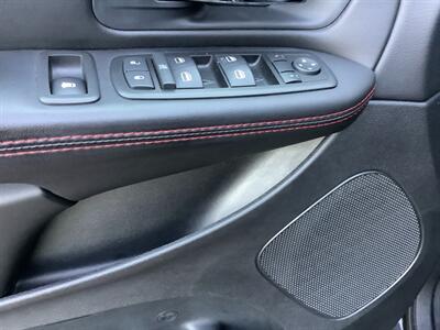 2014 Dodge Grand Caravan R/T - Photo 28 - Crest Hill, IL 60403