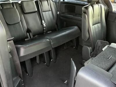 2014 Dodge Grand Caravan R/T - Photo 10 - Crest Hill, IL 60403