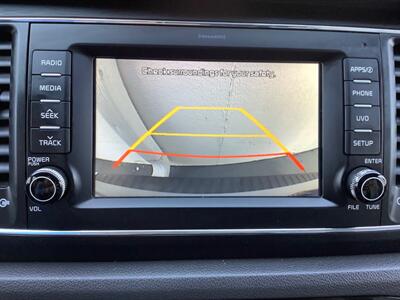 2017 Kia Sedona LX   - Photo 10 - Crest Hill, IL 60403