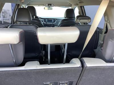 2017 Kia Sedona LX   - Photo 39 - Crest Hill, IL 60403