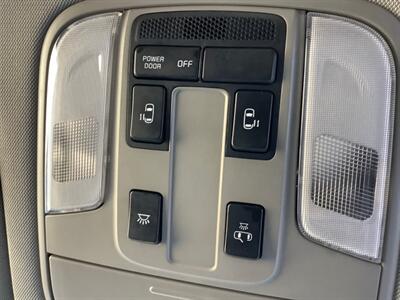 2017 Kia Sedona LX   - Photo 35 - Crest Hill, IL 60403