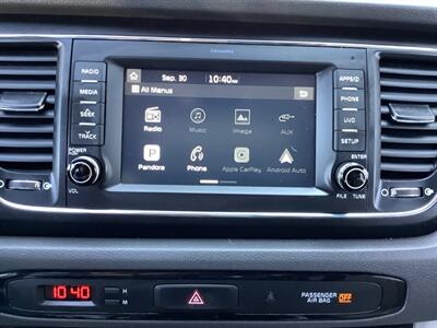 2017 Kia Sedona LX   - Photo 19 - Crest Hill, IL 60403