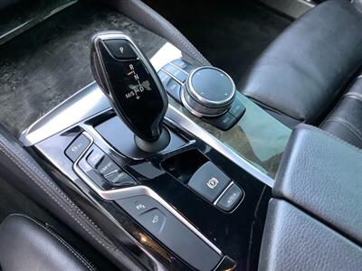 2018 BMW 5 Series 540i xDrive - Photo 18 - Crest Hill, IL 60403