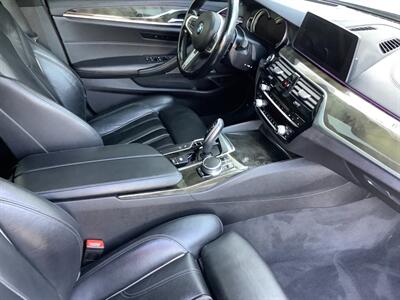 2018 BMW 5 Series 540i xDrive - Photo 37 - Crest Hill, IL 60403