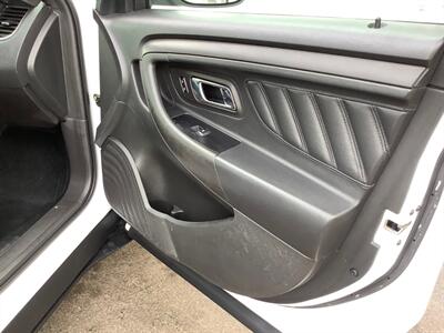 2017 Ford Taurus Police Interceptor   - Photo 30 - Crest Hill, IL 60403