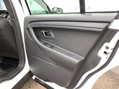 2017 Ford Taurus Police Interceptor   - Photo 32 - Crest Hill, IL 60403
