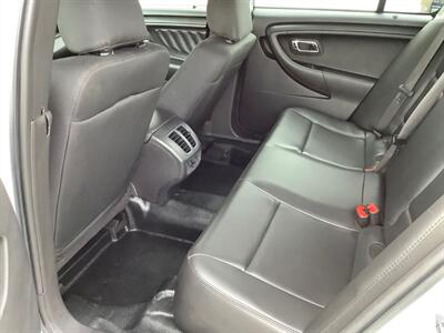2017 Ford Taurus Police Interceptor   - Photo 24 - Crest Hill, IL 60403