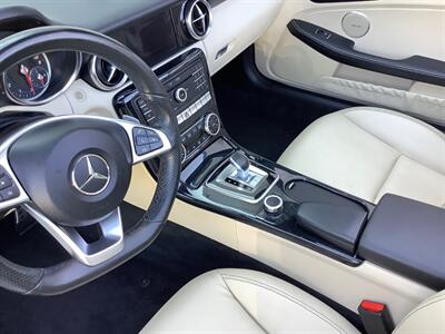2019 Mercedes-Benz SLC SLC 300   - Photo 24 - Crest Hill, IL 60403