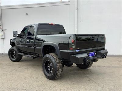 2001 Chevrolet Silverado 2500HD LS - Photo 2 - Crest Hill, IL 60403