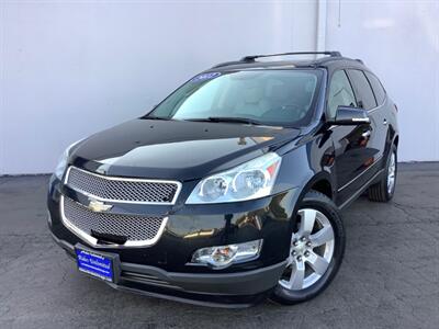 2012 Chevrolet Traverse LTZ   - Photo 2 - Crest Hill, IL 60403