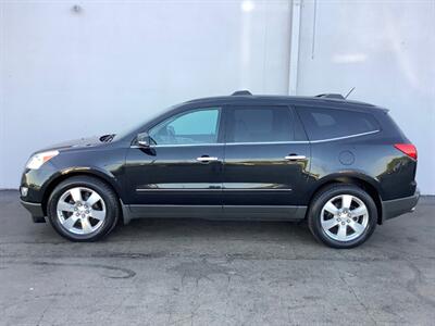 2012 Chevrolet Traverse LTZ   - Photo 3 - Crest Hill, IL 60403